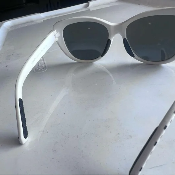 Goodr Polka Dot Cat-Eye Sunglasses - Picture 3 of 4